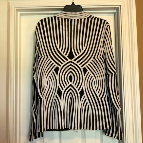 ALEXANDRA ROSATI - L Sz 14 black sheer/white ribbon zip top. GREAT CONDITION! - Picture 3 of 14